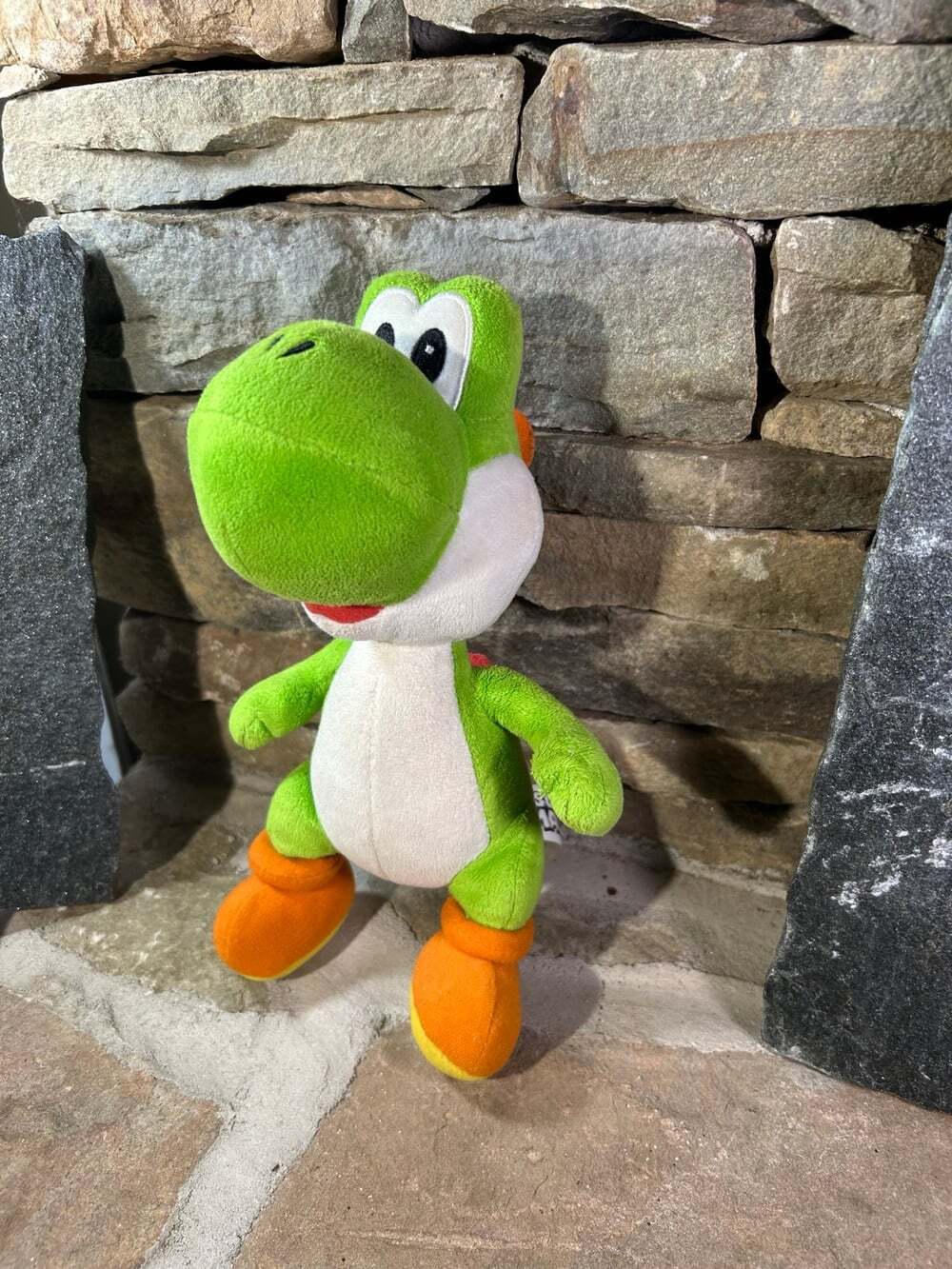 2021 Yoshi Jakks Pacific Nintendo Super Mario 10" Plush Stuffed Character Toy